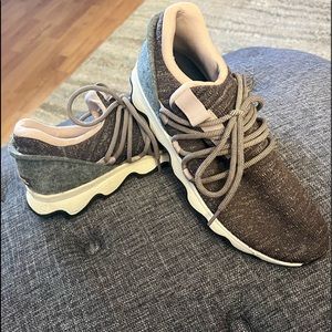 Sorel Kenetic Women’s Sneakers, size 10